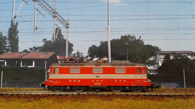 005 Re4-4 Swiss express Minitrix